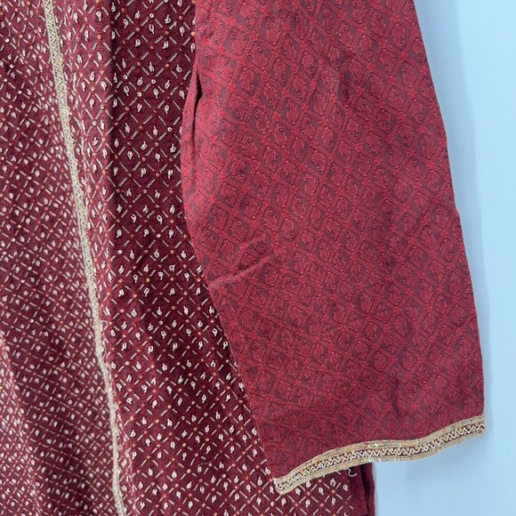 Benzer Traditional Maroon Embroidered Kurta with Gold Trim Mens — Size 40 - Picture 4 of 11
